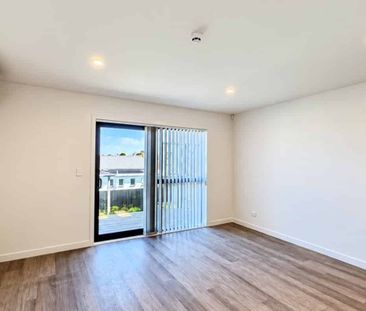 Manurewa, 2 bedrooms - Photo 1