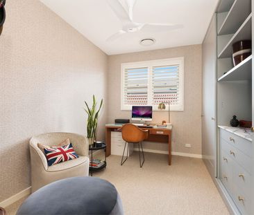 Take Centre Stage With This Architectural Masterpiece, Ocean Views ... - Photo 4