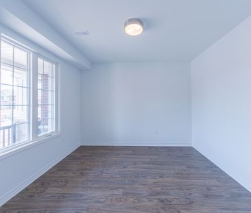 For Lease - 3028 Merrick Road, Oakville, Ontario - Photo 6