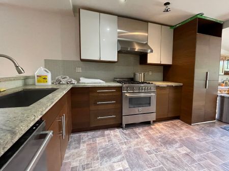 For Lease - 633 Christie Street Unit# Upper, Toronto, Ontario - Photo 5