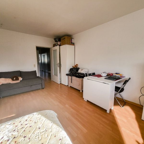 Helle 2Zi-Whg mit Balkon in ruhiger Lage! - Photo 1