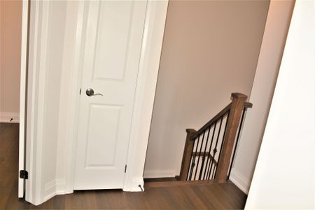 For Lease - 2452 Belt Lane, Oakville, Ontario - Photo 3