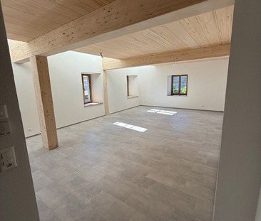 2.5 Zimmer, 82 m², 1. Stock - Foto 2