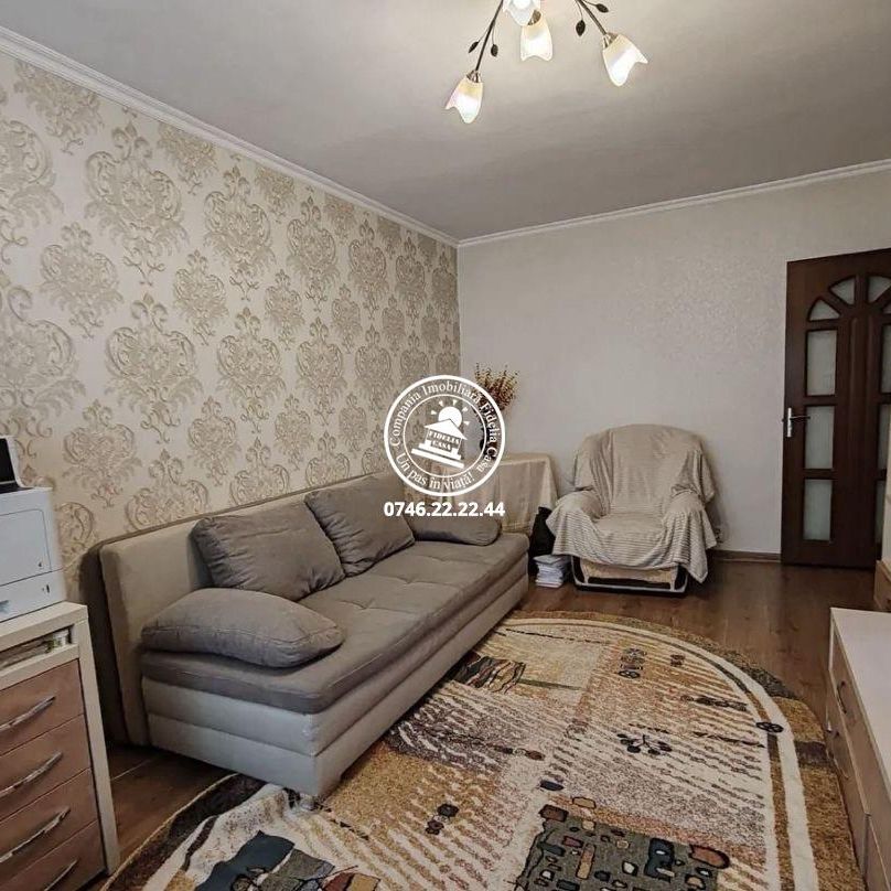 Apartament 2 camere decomandat de inchiriat – Podu de Fier (str. Rufeni) - Photo 1
