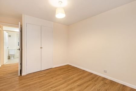 Cholesbury Grange, Headington - Photo 2