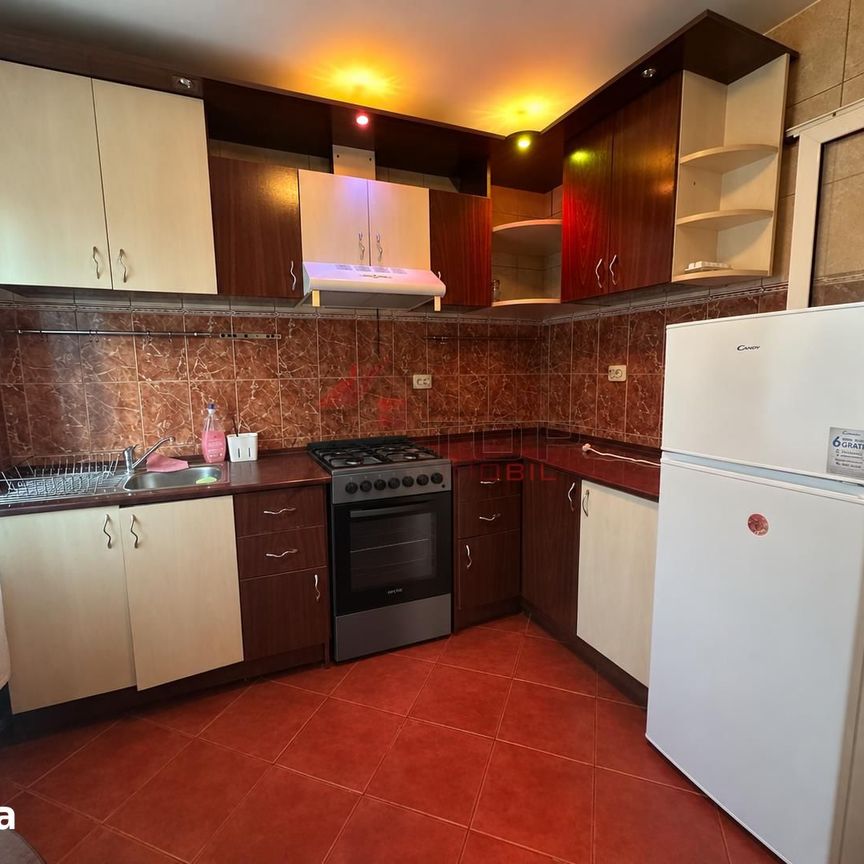 Inchiriere Apartament cu 3 camere Podu Ros - Fotografie 1