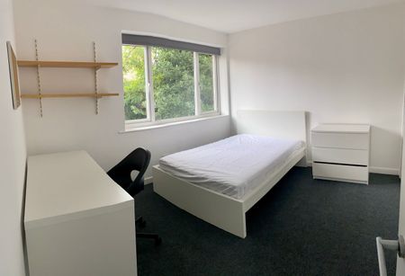 8 Yeomans Court, NG7 1EU, NOTTINGHAM - Photo 4