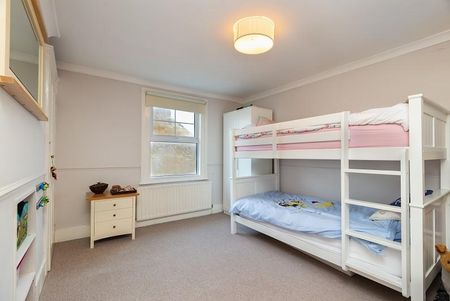 2 bedroom maisonette to rent - Photo 5