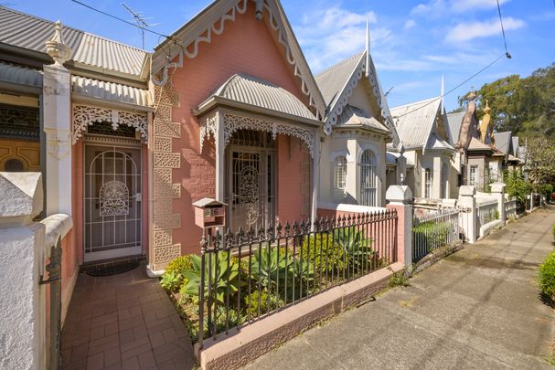 16 St James Road, Bondi Junction NSW 2022 - House For Rent | Domain - Photo 1