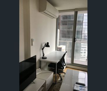 Fully furnished 2 bedroom, 2 bathroom apartment minutes walking fro... - Photo 4