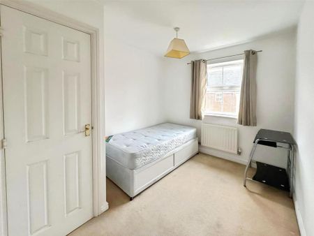2 bedroom apartment to rent - Photo 4