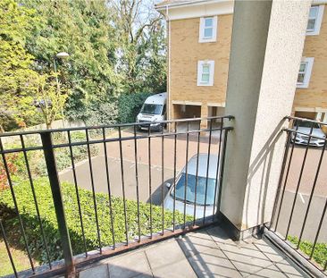 International Way, Sunbury-on-Thames, Surrey, TW16 7HR - Photo 6