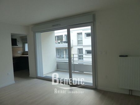 Location Appartement 2 pièces 45m² - Photo 3