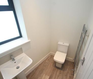 2 bedroom end of terrace house to rent - Photo 6