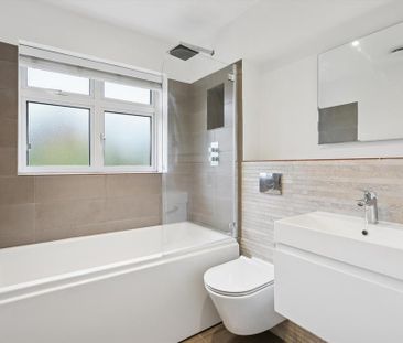 6 bedroom detached house to rent - Photo 5