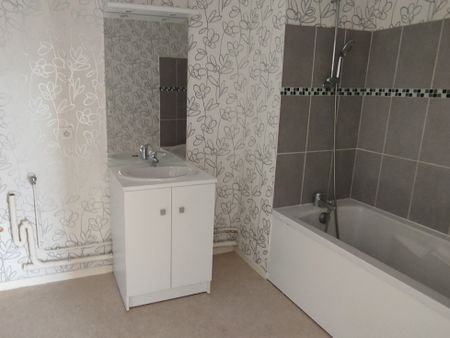 Location Appartement 2 pièces 48m² EPERNAY 51200 - Photo 5