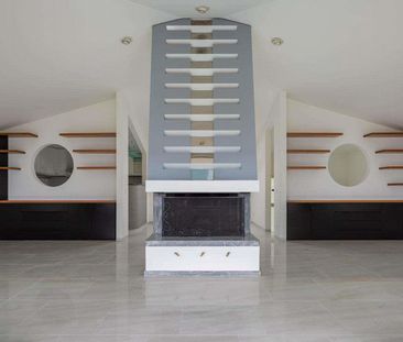 Duplex for rent in Melide with lake view and large balcony - Photo 2