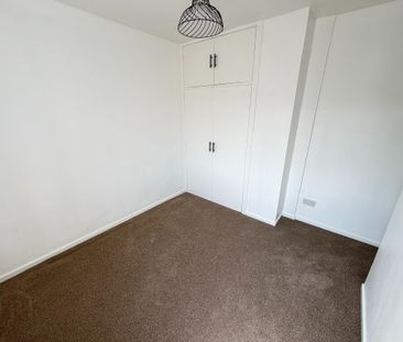 10 Menin Road, Antrim, BT41 4JA - Photo 2