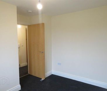 Apt 6, 351A Beersbridge Road, Belfast, BT5 5DS - Photo 1