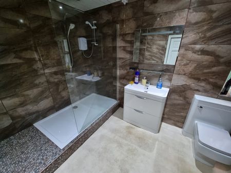 Room in a Shared House, Deane Road, L7 - Photo 5