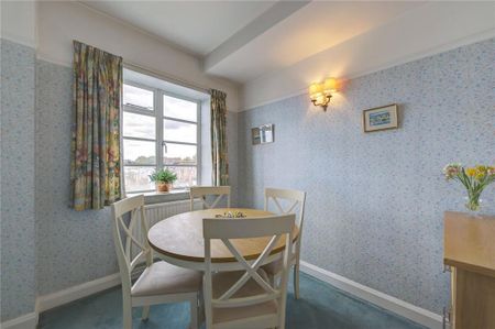 2 Bed Flat, Winchester Court, W8 - Photo 2