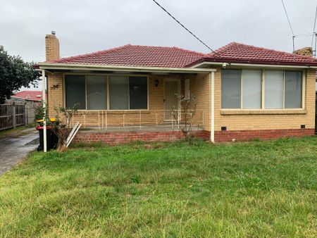 Full Renovated Home Await for You&excl; - Photo 5