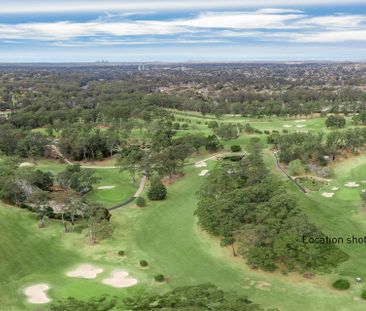 Grand family home with tennis court in Beecroft Public Catchment - Photo 3