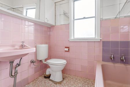 Unique Family Home In Ideal Location - Photo 4