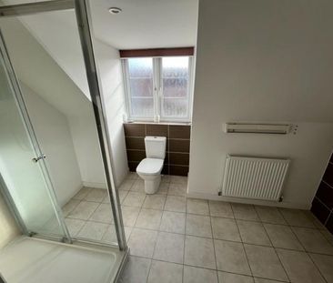 3 bedroom terraced house to rent - Photo 6