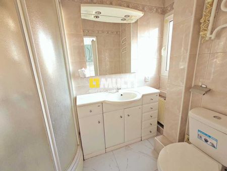 3 pokojowe mieszkanie z balkonem, ścisłe centrum - Zdjęcie 5