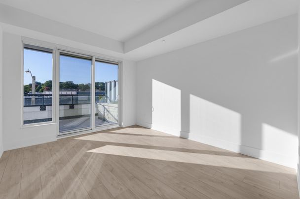 For Lease - 259 The Kingsway N/A Unit# 216, Toronto, Ontario - Photo 1