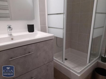 Location Appartement 1 pièce 25m² TOULON 83000 - Photo 5