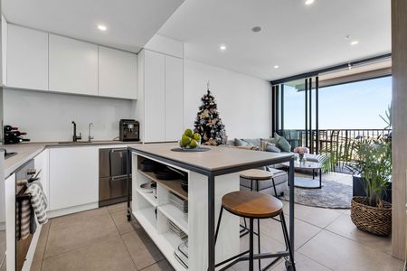 Modern City Apartment with Western Views! - Photo 4