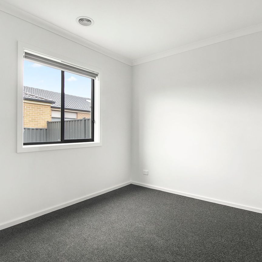 48 Montia Street, Tarneit. - Photo 1