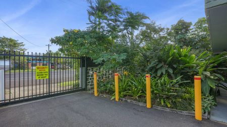 UNFURNISHED 1 BEDROOM UNIT IN CAIRNS NORTH (6 MTH LEASE) - Photo 2
