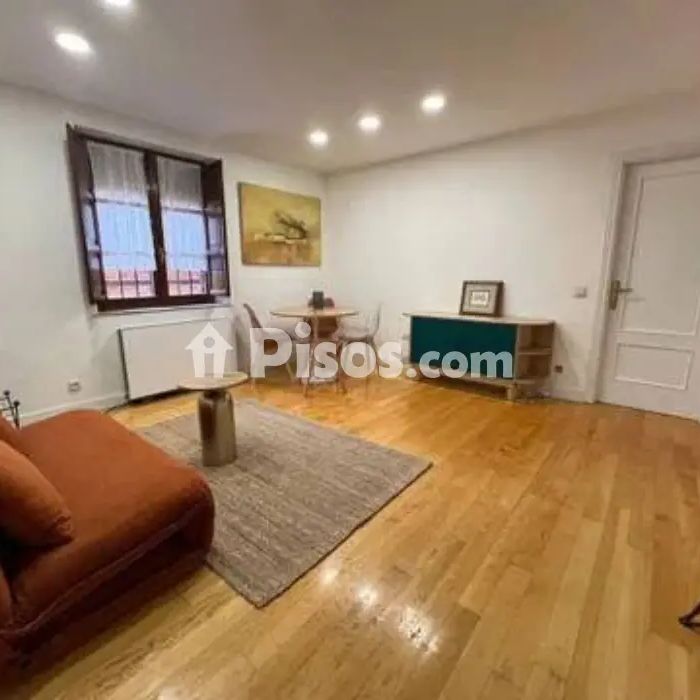 Piso en alquiler en Universidad - Photo 1