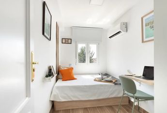 Calle Rosa, Getafe, Community of Madrid 28903