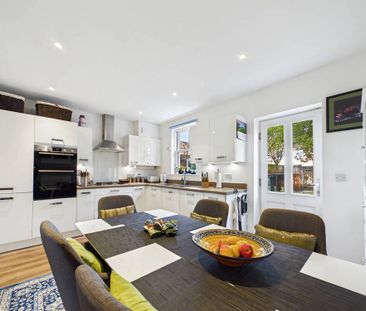 Cavalry Road, Colchester, Essex, CO2 7GH - Photo 5