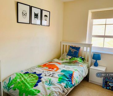 3 bedroom terraced house to rent - Photo 6