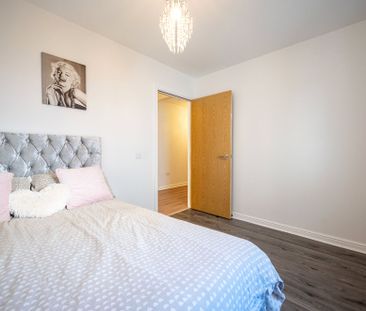 Flat 1/5, 29 Barrland Street - Photo 5