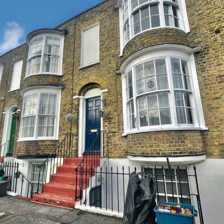 Addington Square, Margate, CT9 1NN, Kent - Photo 4