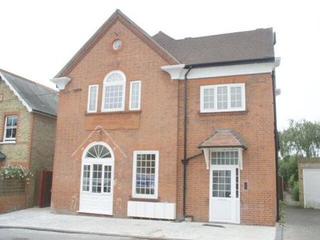 2 bedroom terraced house to rent - Photo 3