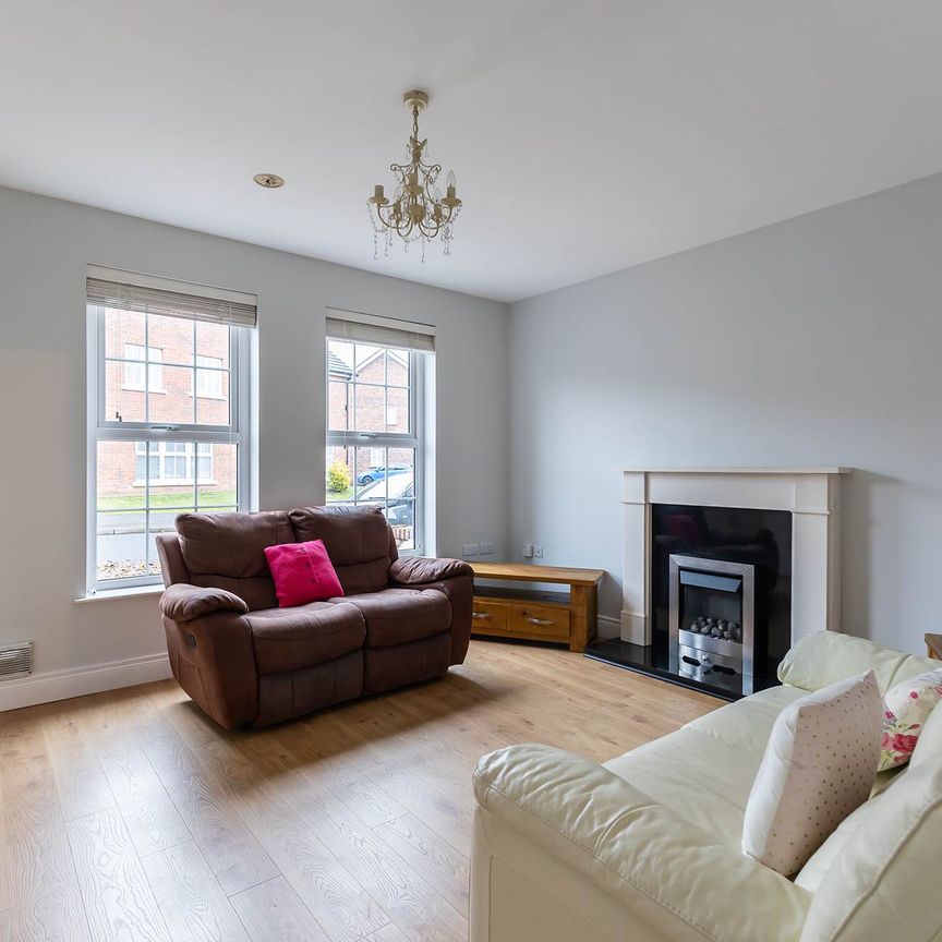 23 Sir Richard Wallace Road, LISBURN, BT28 3ZH - Photo 1