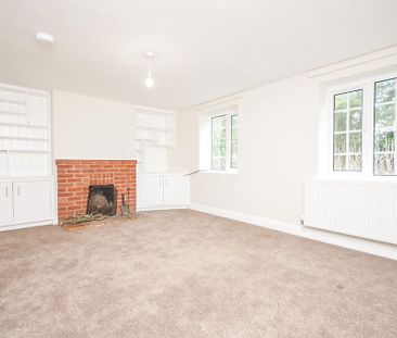 2 bedroom semi-detached house to rent - Photo 6