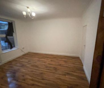 2 bedroom house to rent - Photo 1