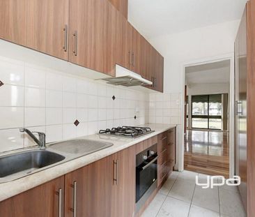 Perfect location! - Photo 2