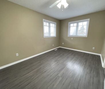 For Lease - 3216 Dovetail Mews Unit# MAIN & 2nd FLOOR, Mississauga,... - Photo 1
