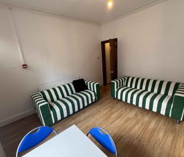 6 Bedroom Student Properties - Photo 2