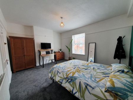 4 bedroom house to rent - Photo 3