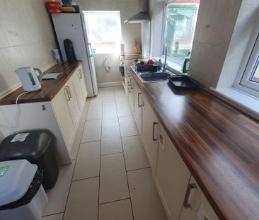 1 bedroom house of multiple occupation to rent - Photo 1